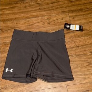 NWT Under Armour Compression Shorties